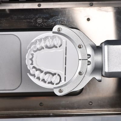 kopen 1600rpm 5 Asse Tandfreesmachine Rotatie Asskant A:±360° B:+30°~-120° online manufacture