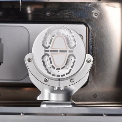 kopen Gepersonaliseerde tandheelkundige freesmachine 535*655*720mm Voor tandheelkundig laboratorium online manufacture
